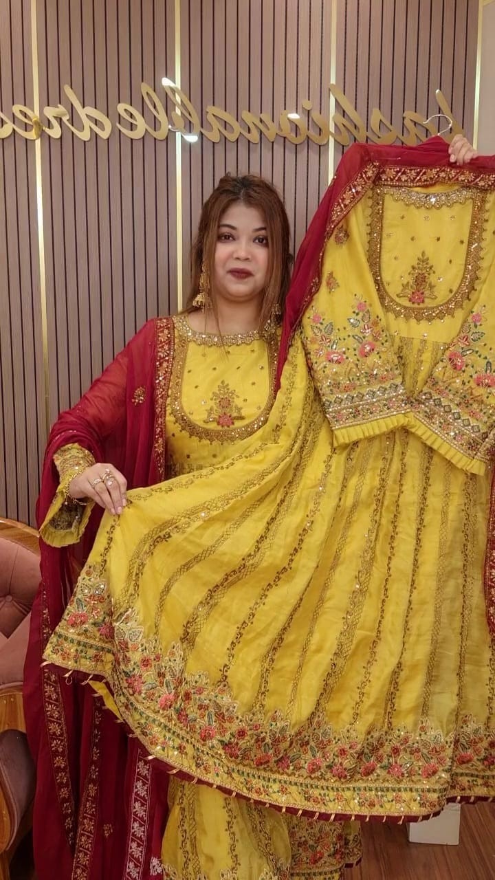 Mb Gown ( Yellow )
