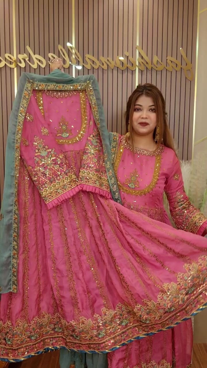 Mb Gown ( Pink )